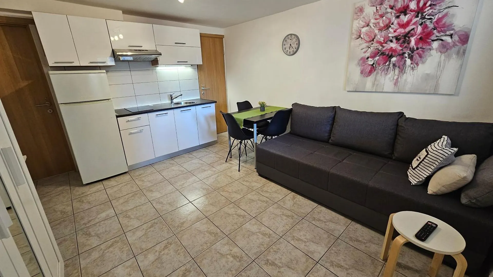 Apartments With A Parking Space Vir - 22626